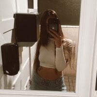 chellerayy's Avatar Pic