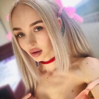 RixxiI_i fully nude on webcam for live porn video chat