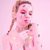 Emily_Milss' Offline Chat Room