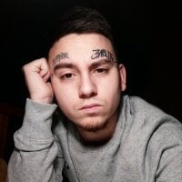 Offline chatovací místnost Broneronee