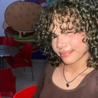 Lildeyx_greyout webcam model