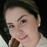 MonaSexyV's Offline Chat Room