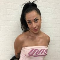 RobertaNoo Adlı Modelin Çevrimdışı Sohbet Odası