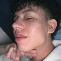 Little_poetryy's Avatar Pic