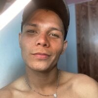 scotty_hot24's Offline Chat Room