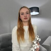 LynneDace's Avatar Pic