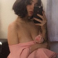 Laura_Maggy offline chatrum