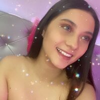 martinaxxxlopez's Offline Chat Room