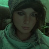 zoe60166's Avatar Pic