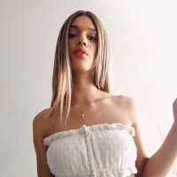 chloe_jhons