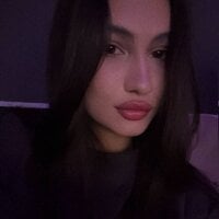 AdeleLuu webcam model