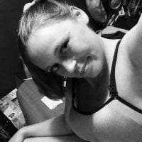 kinkyslut323's Offline Chat Room