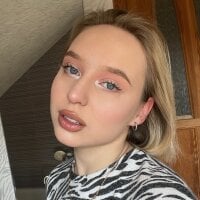 ห้องแชทออฟไลน์ของ VladaFrank