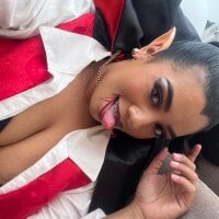 IvannaBanckss' Avatar Pic