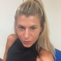 MelLinda4fun's Offline Chat Room