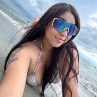 Hollyprincess_2 Cam Model Profile | Stripchat