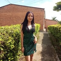 Flufi_740 webcam model