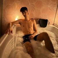 Модель Emir_Ozan_