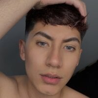 Mrbrave_guy webcam
