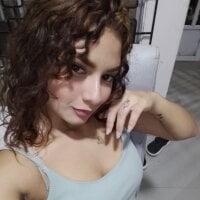 emma_esnow
