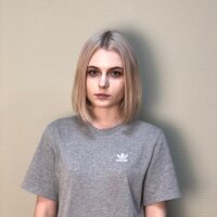 AmyTurneer's Offline Chat Room