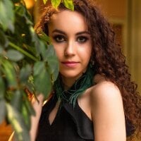 WingsDarisha's Offline Chat Room