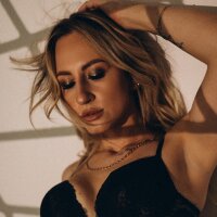 Ann_Lizzy Webcam Model Profile | xHamsterLive