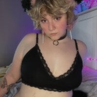 FaerieSlut's Offline Chat Room