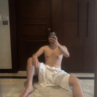 Alexngo2104Live Webcam