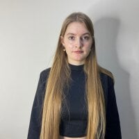 JessicaBakeer's Offline Chat Room