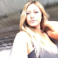 QueenCleary: δωμάτιο συνομιλίας εκτός σύνδεσης