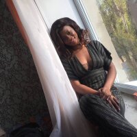 Olivia_Smithh's Offline Chat Room