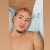 danni_badboy's Offline Chat Room