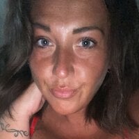 bbw_lottie's Offline Chat Room