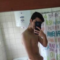 martinxxito's Offline Chat Room