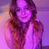 AshlynRoss webcam