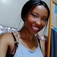 Emotional_lightskin webcam model