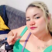 nikolsmall Adlı Modelin Çevrimdışı Sohbet Odası