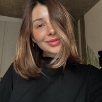 CallMeKira webcam