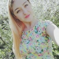 ChantalPiche's Offline Chat Room