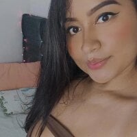 aria_chase webcam model