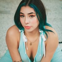 Chloe_Andrews Adlı Modelin Çevrimdışı Sohbet Odası