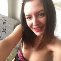 Lara_Assjuicy offline chat-rom