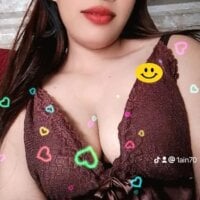 LylyCii96 webcam model