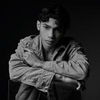 AlanCutee webcam model