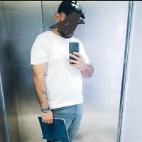 elmarocino0347's Offline Chat Room