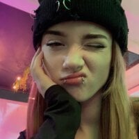 Модель liana_kisses