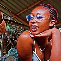 Modin66666 Adlı Modelin Çevrimdışı Sohbet Odası