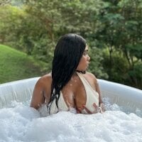 Zaynha_J webcam model