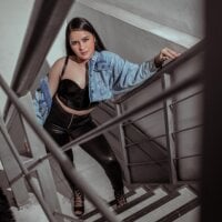 Ivanna99 webcam model